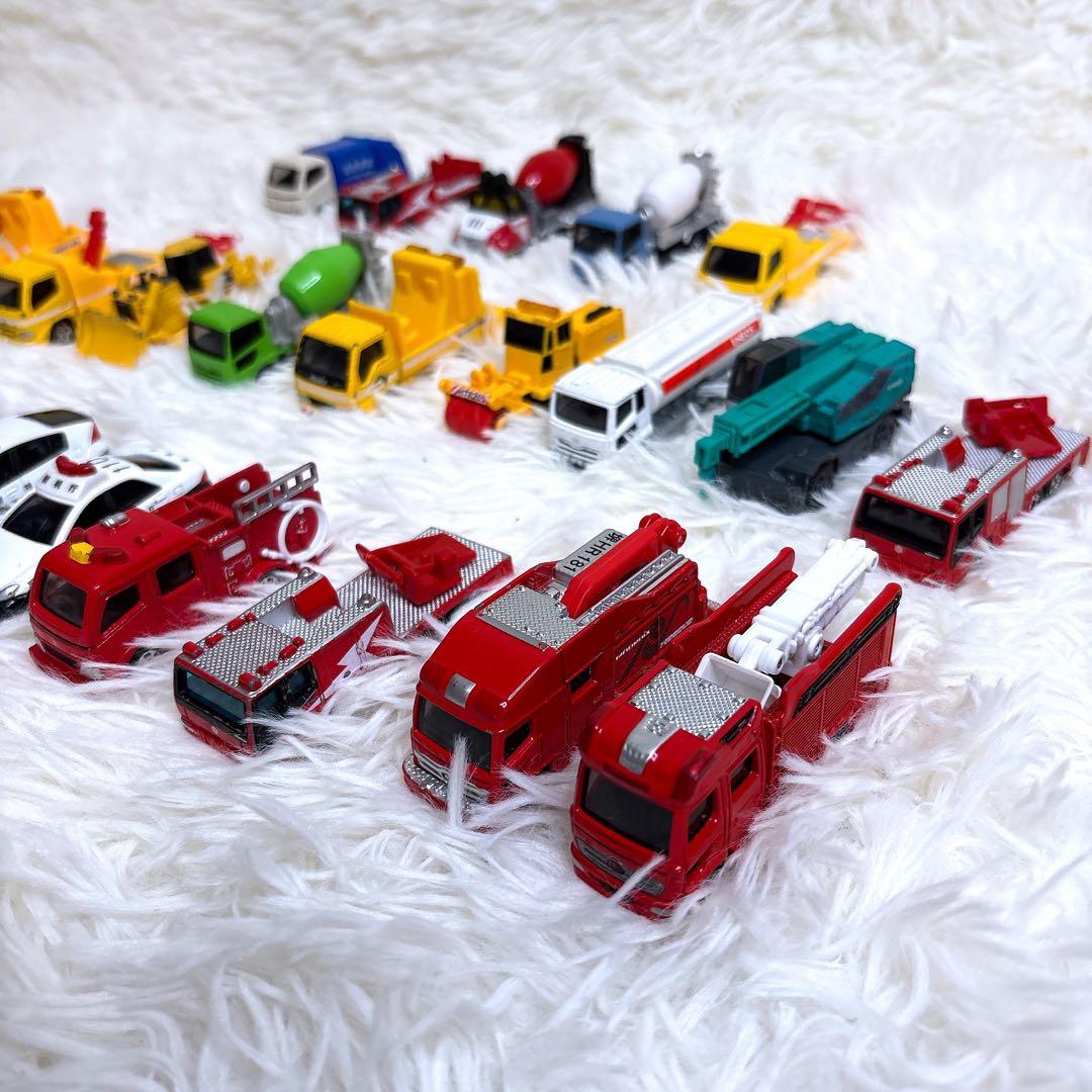 トミカ TOMICA 働く車 28台セット 消防車 救急車 工事車両 まとめ