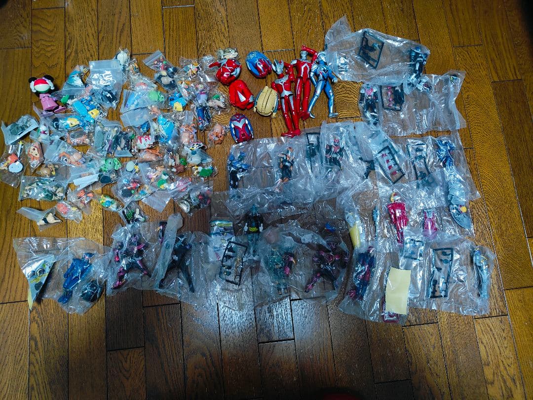 ウルトラマン 怪獣 ソフビ ガン消し 仮面ライダー フィギュア レトロ 大量
