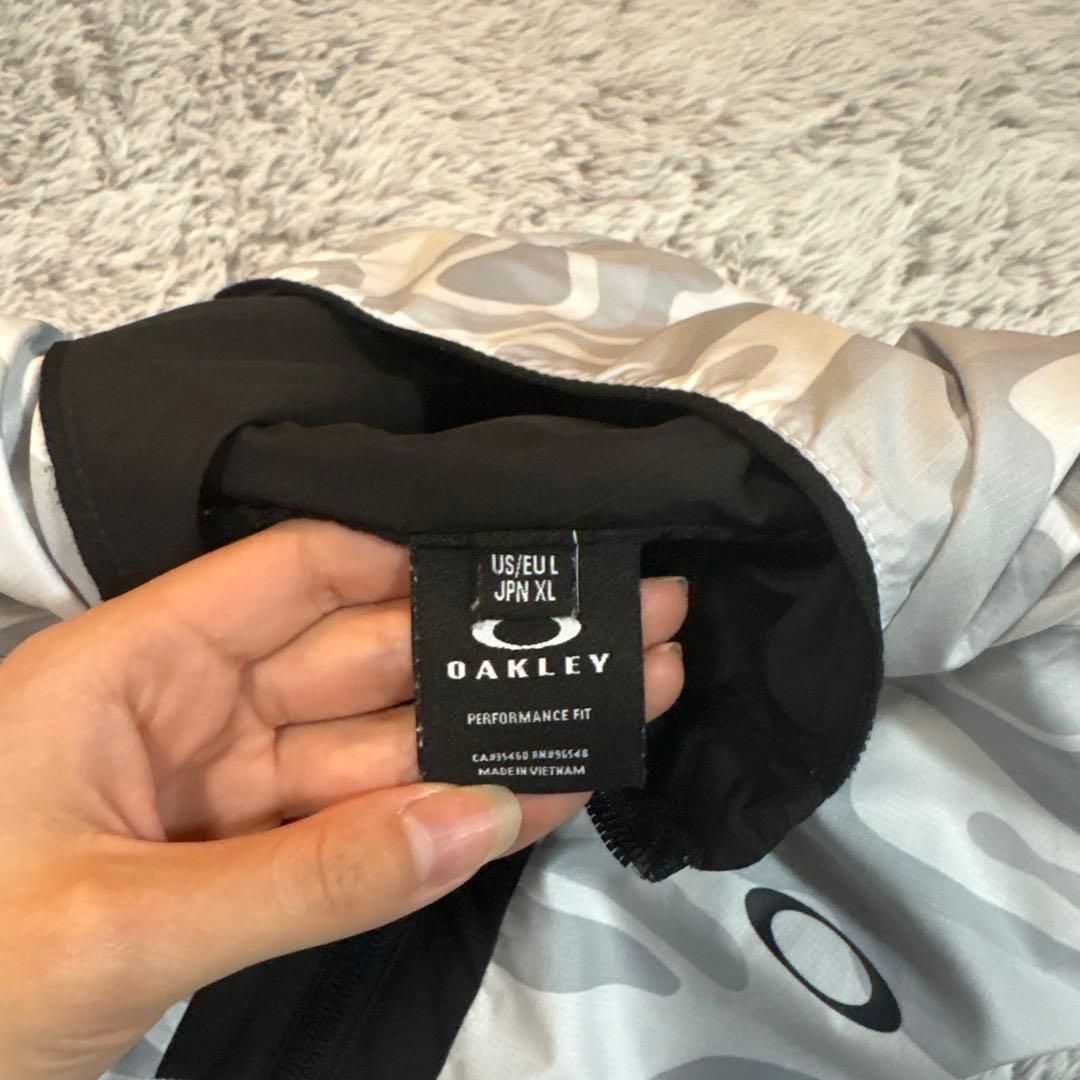 Oakley フード付きジャケット XL ホワイト/グレー迷彩