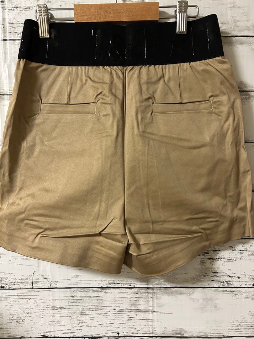 レディースゴルフウェアショートパンツセットアップ