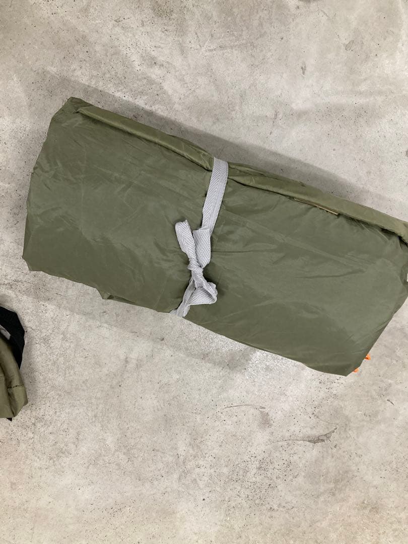 極美品　Amazon限定　Coleman ツーリングドームＬＸ　オリーブ