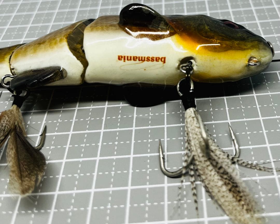 フレッシュベイトルアーズ　チビタレル　ブルーギル　魚皮