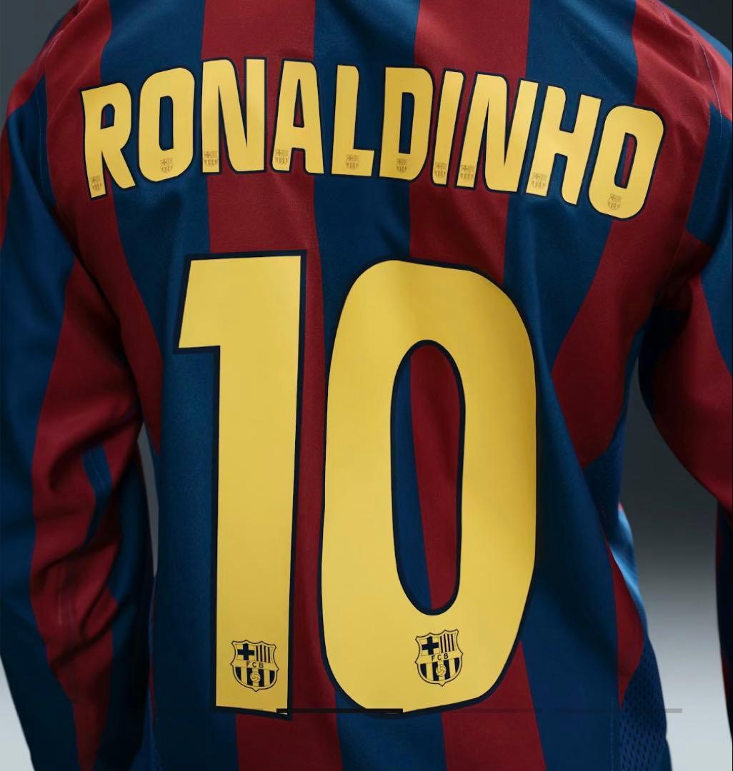 FC Barcelona RONALDINHO 10 長袖シャツ　Sサイズ