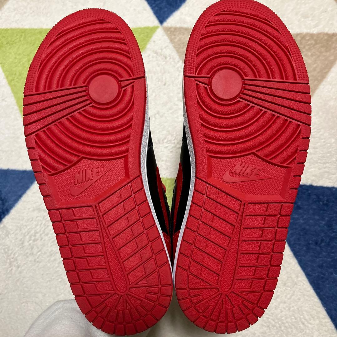 NIKE AIR JORDAN 1 ハイカット ブラック×レッド