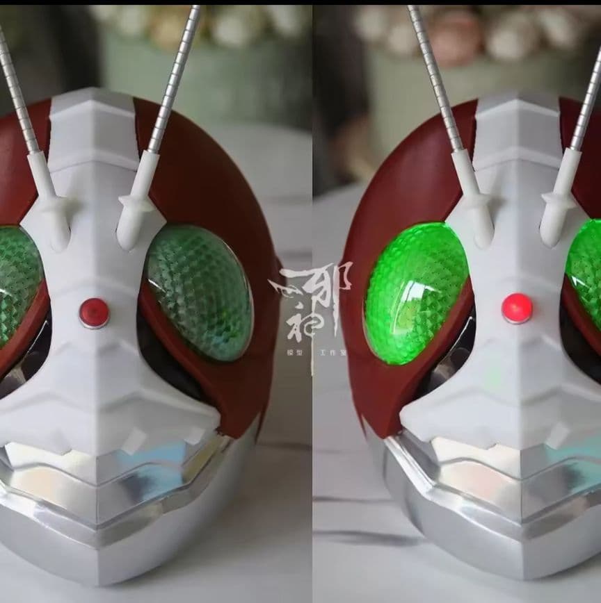 仮面ライダー THE NEXT V3　1/1マスク　特撮　アトラク 発光ギミック