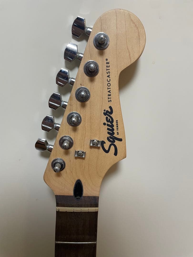 ◼︎Squier Stratocaster ストラト