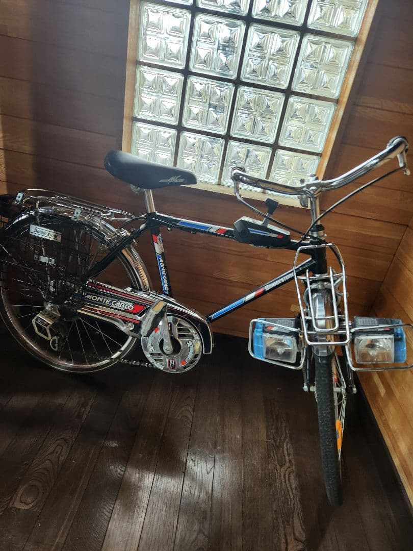 モンテカルロ 自転車 サイドカゴ付き　切り替え変速