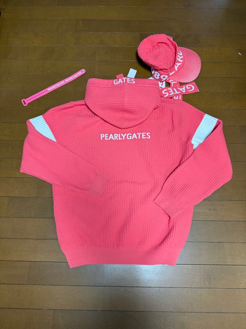 PEARLY GATES 超美品フード付ニットパーカーサイズ6 ニット帽、虫除け