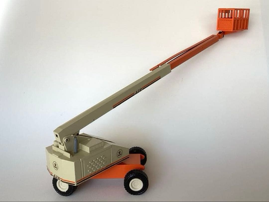 NZGミニカー　高所作業車JLG Model 60H 1/50