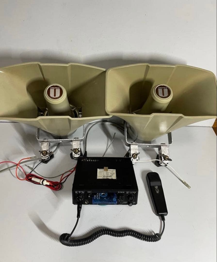 UNI-PEX カセットカーアンプとスピーカーセット動作確認済み