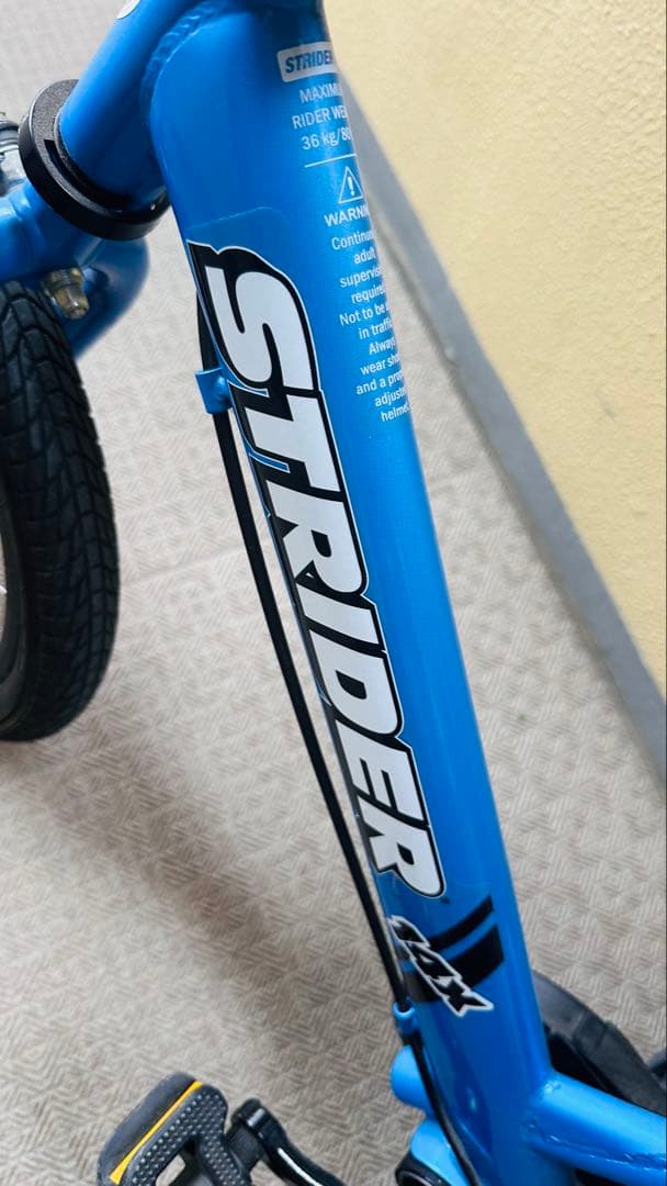 STRIDER 14X スポーツモデル ペダル、スタンド付き