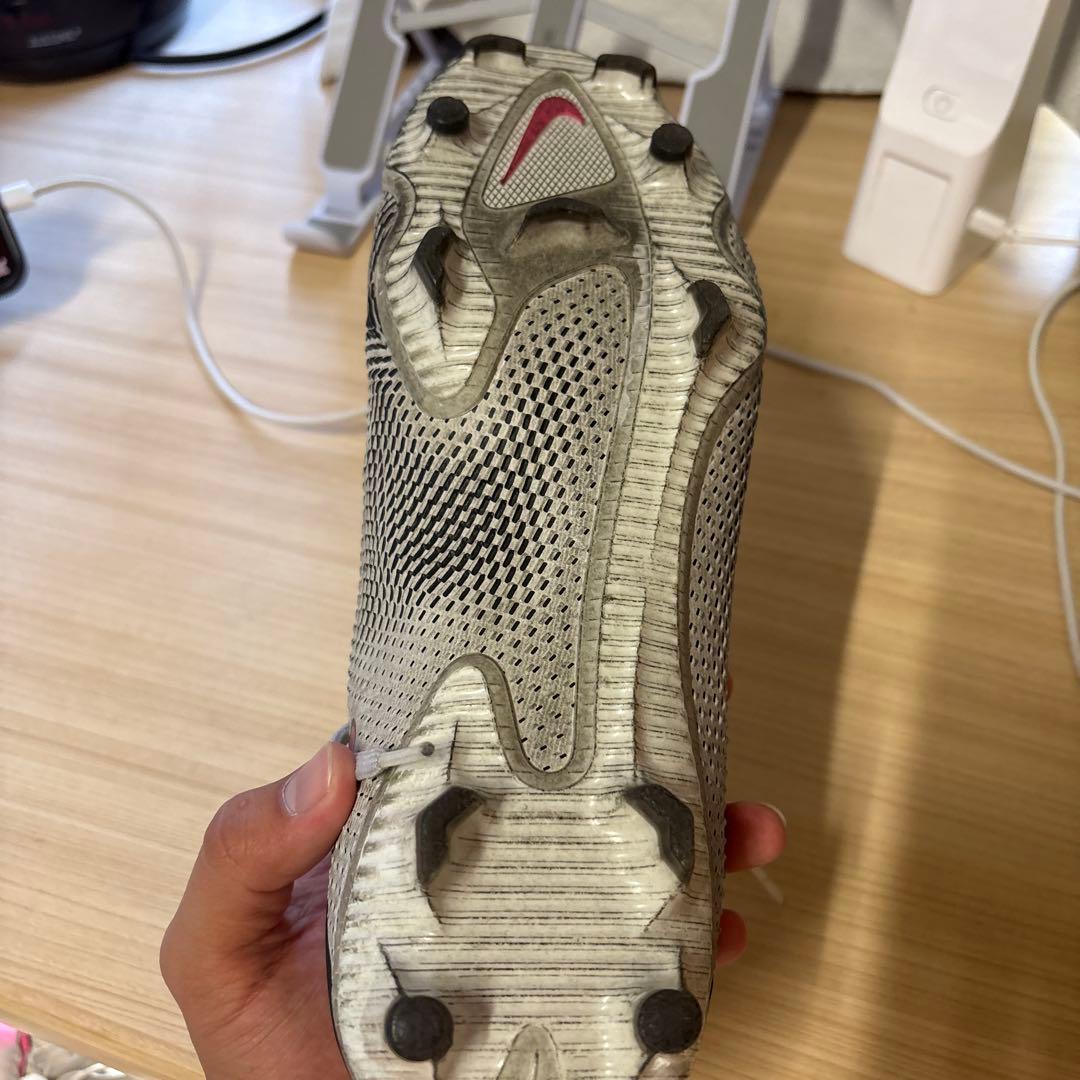 Nike Phantom サッカースパイク グレー/ピンク 収納袋付き