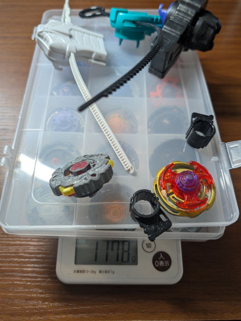 【国内正規品】メタルファイトベイブレード20個(約1.0kg)　まとめ売り