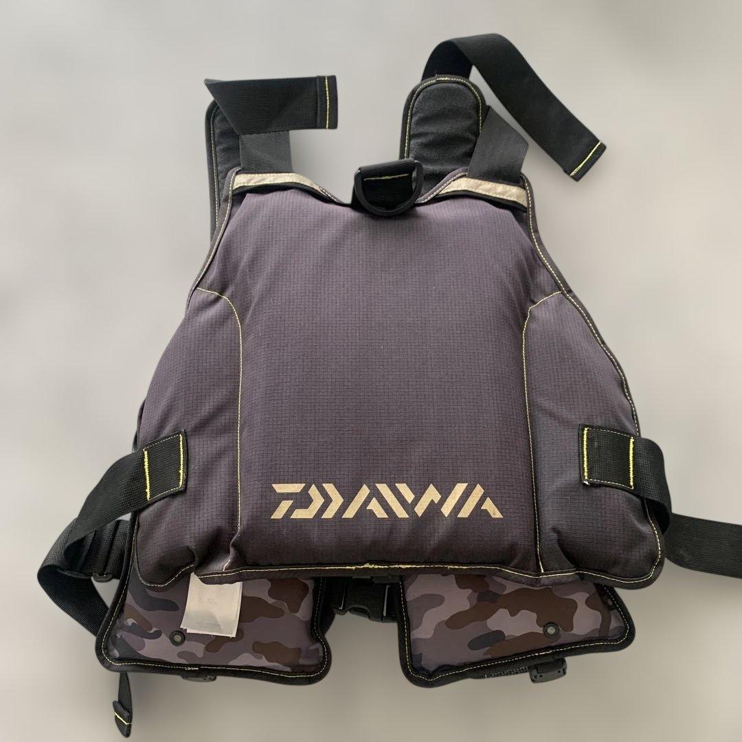 Daiwa フィッシングベスト イエロー ダイワ ライフジャケット