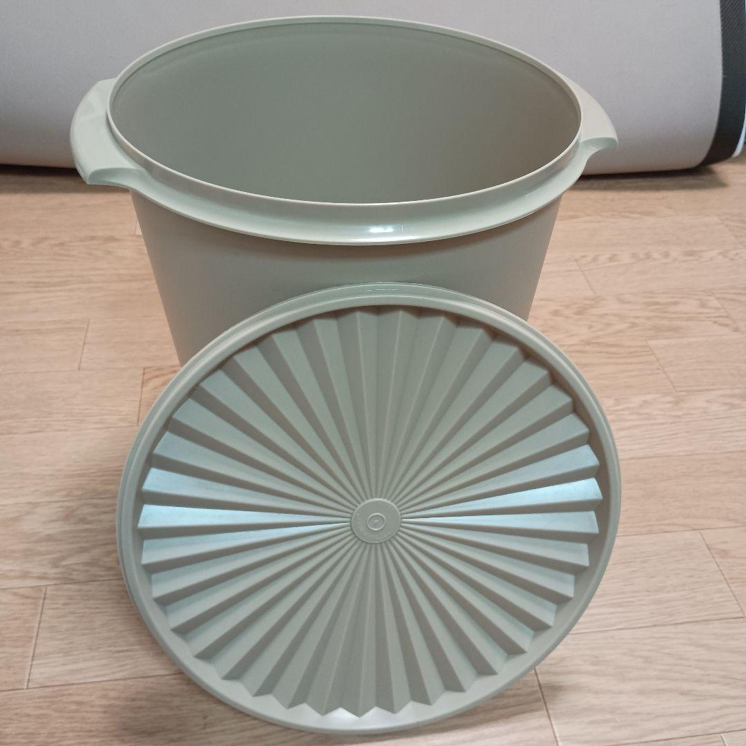 TUPPERWARE タッパーウェア　マキシクイーンデコレーター
