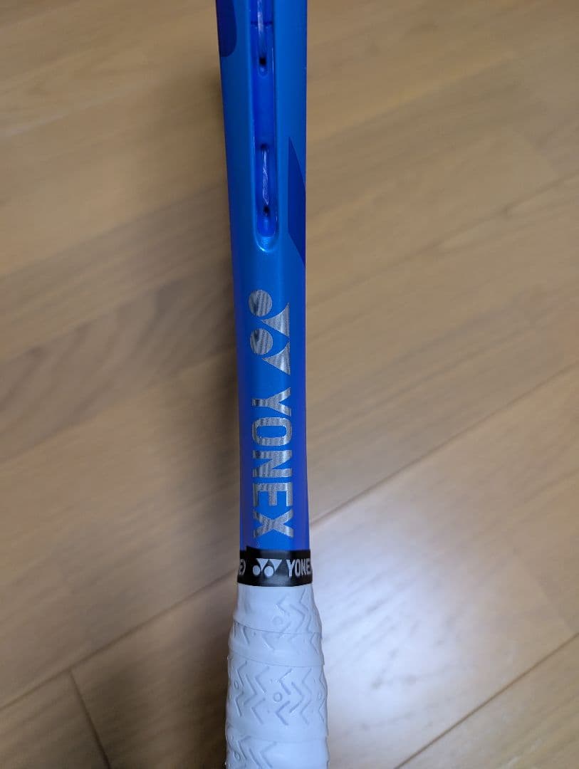 YONEX EZONE 100 TOUR テニスラケット　2025年モデル　G2
