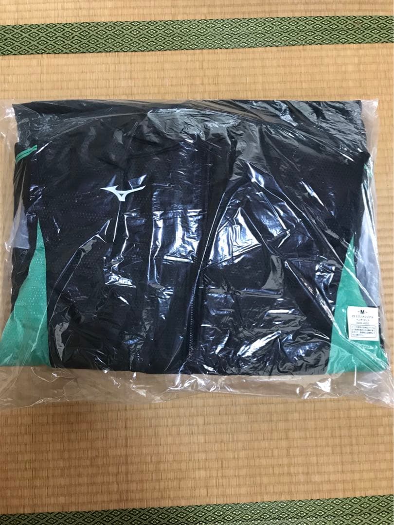 箱根駅伝第100回記念　ミズノベンチコート2着＋タオル2枚の4点セット