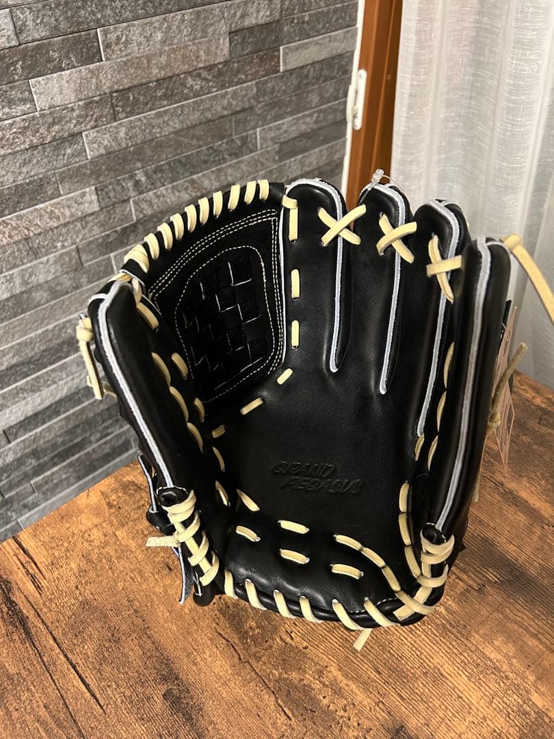 定価59,400円　ワールドペガサス硬式内野用グローブ（新品）