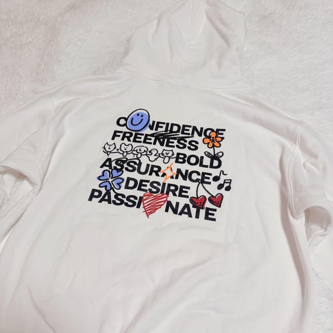 【美品】LE SSERAFIM FEARNADA 2023 S/S フーディ L