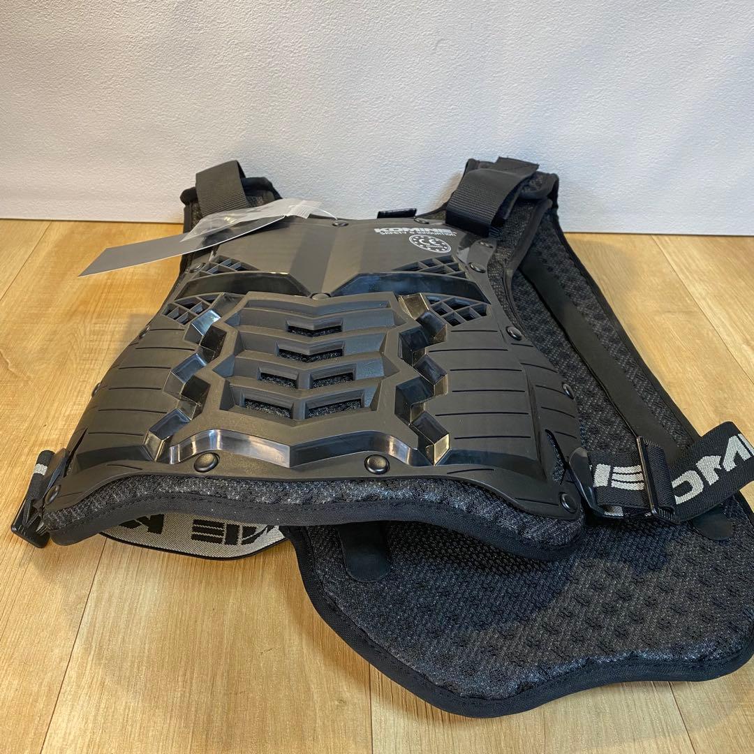未使用　KOMINE SK-688 スプリームボディプロテクターＬサイズ