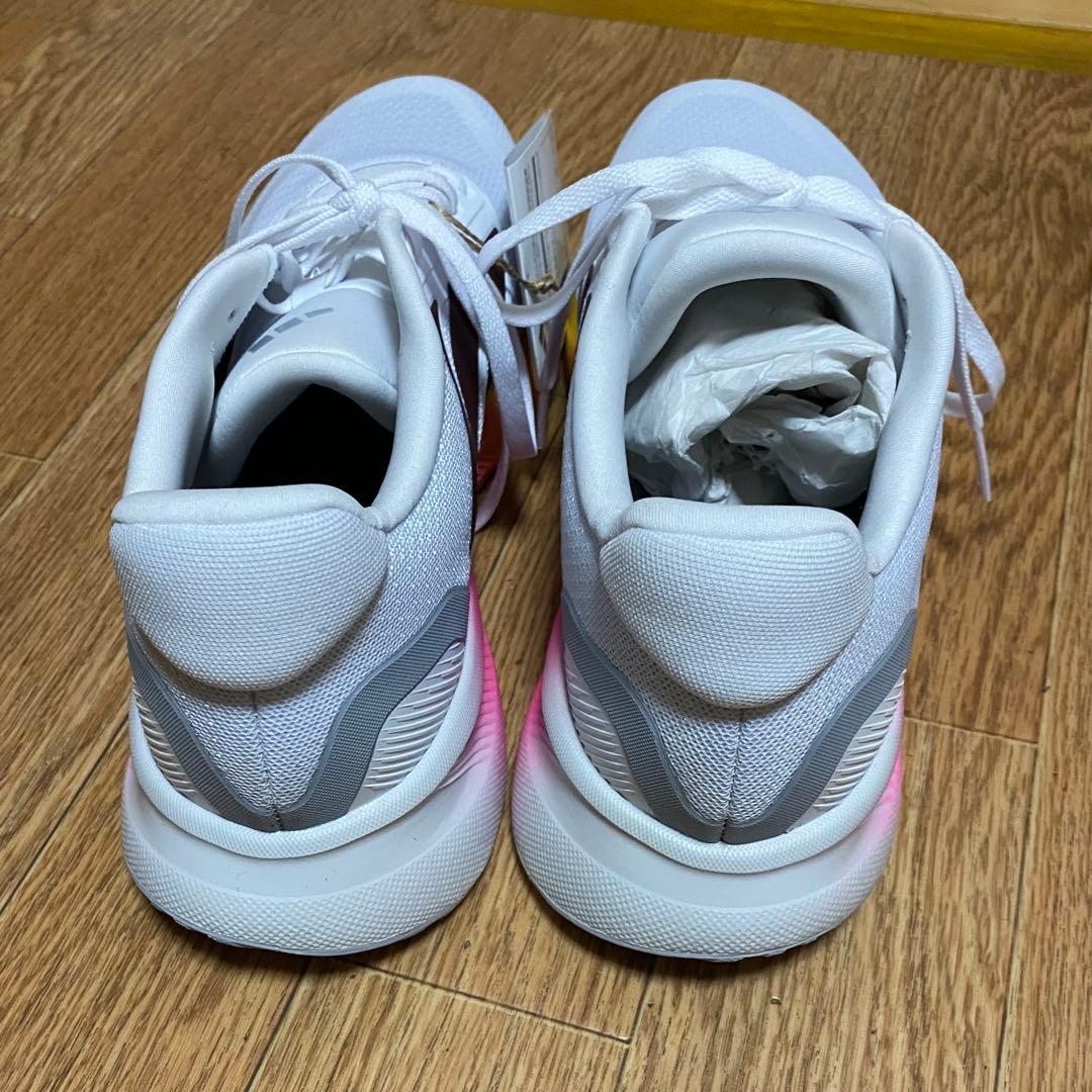 アディダス　adidas ランニングシューズ　コアランナー27.5cm