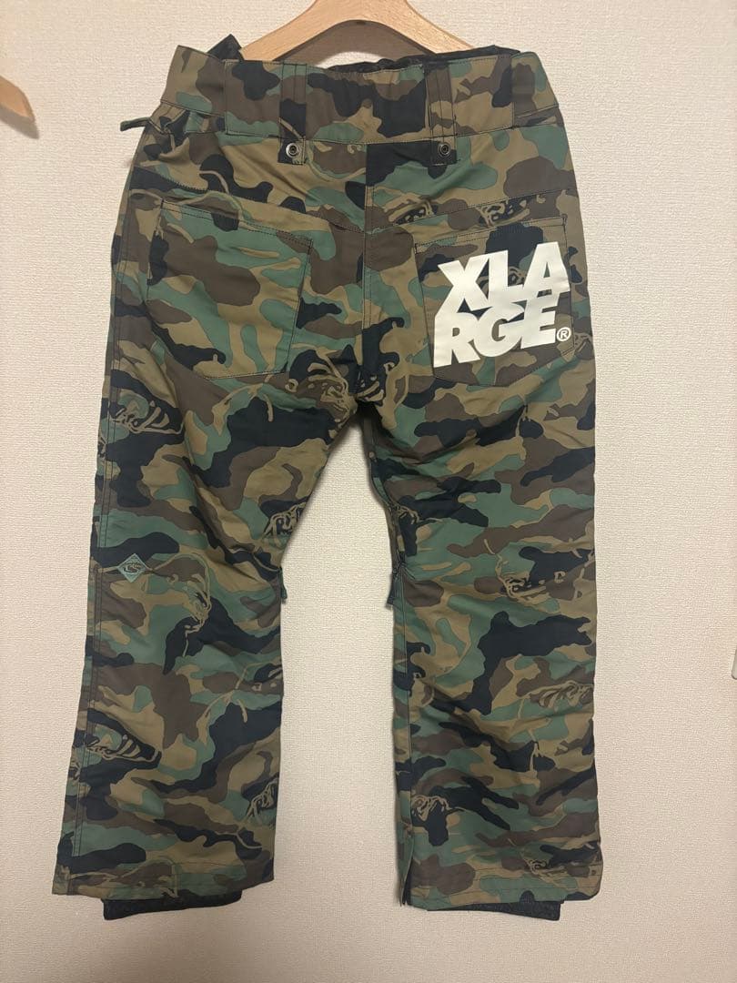 XLARGE カモフラージュ スノーボードパンツ　迷彩