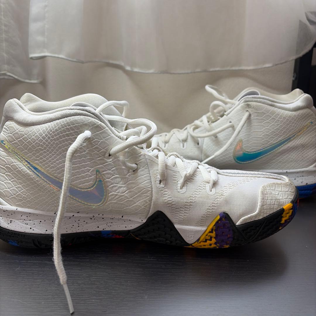 シューズ(男性用) Nike Kyrie 4 27.5cm