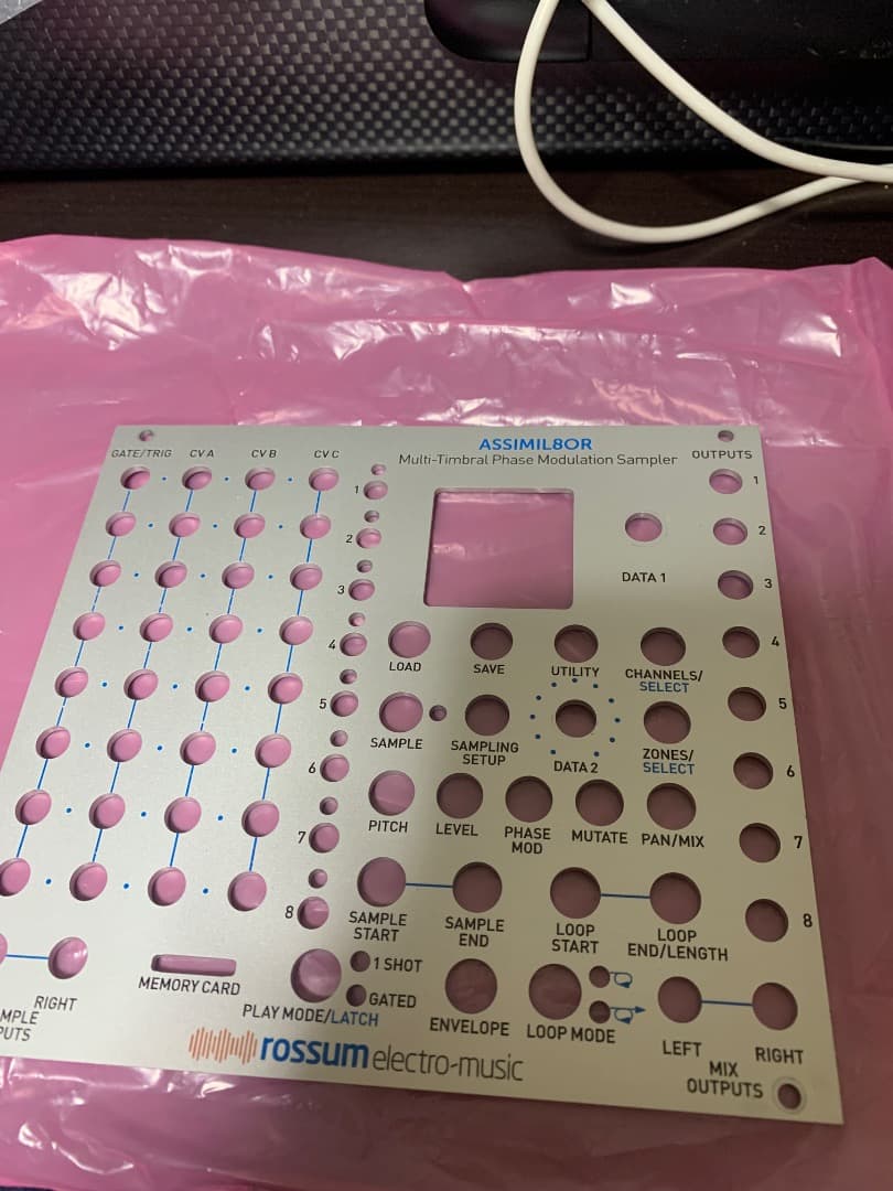 鍵盤楽器 Rossum Electro-Music Assimil8or