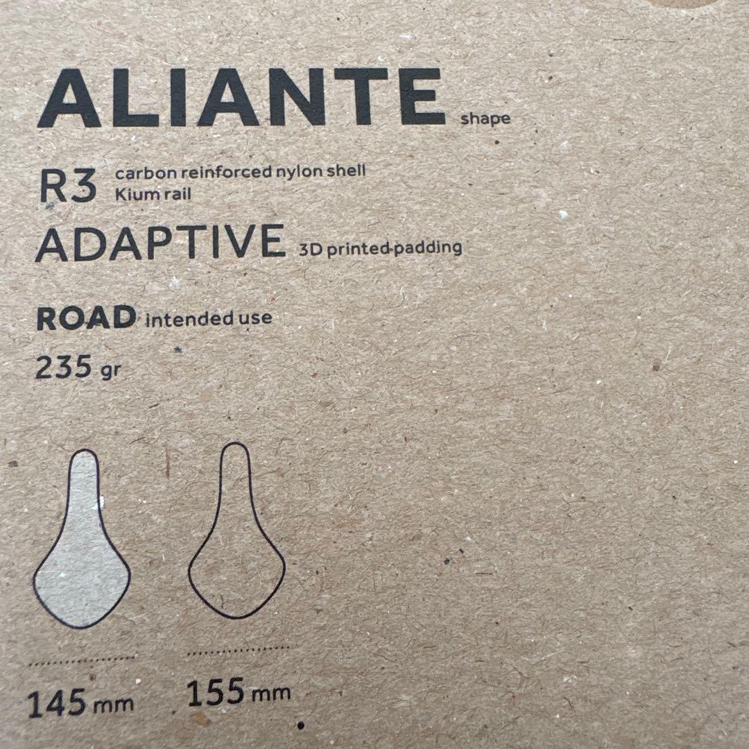fizik TEMPO ALIANTE R3 ADAPTIVE サドル 145