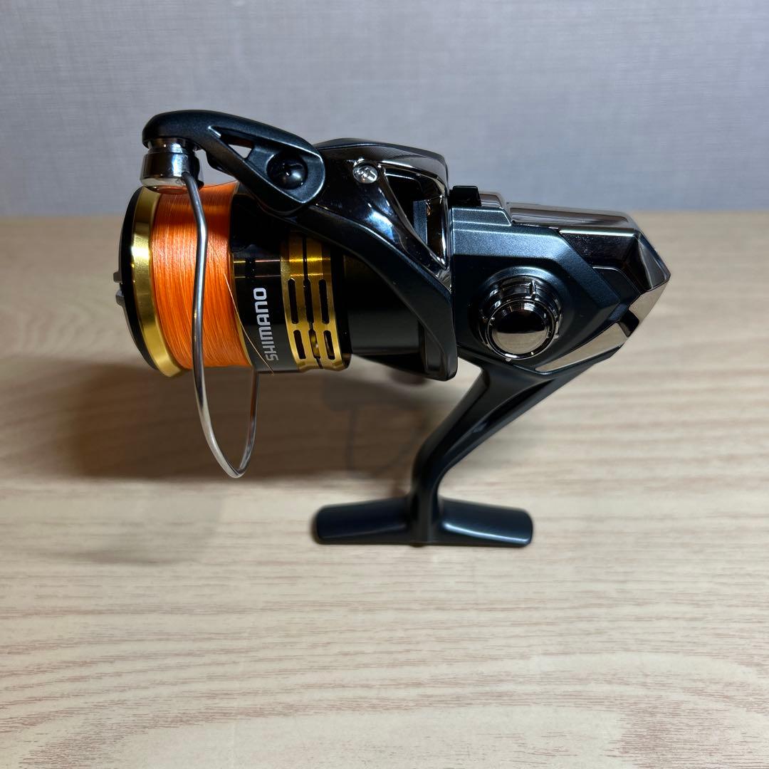極美品　シマノ　22サハラ2500 リールスタンド