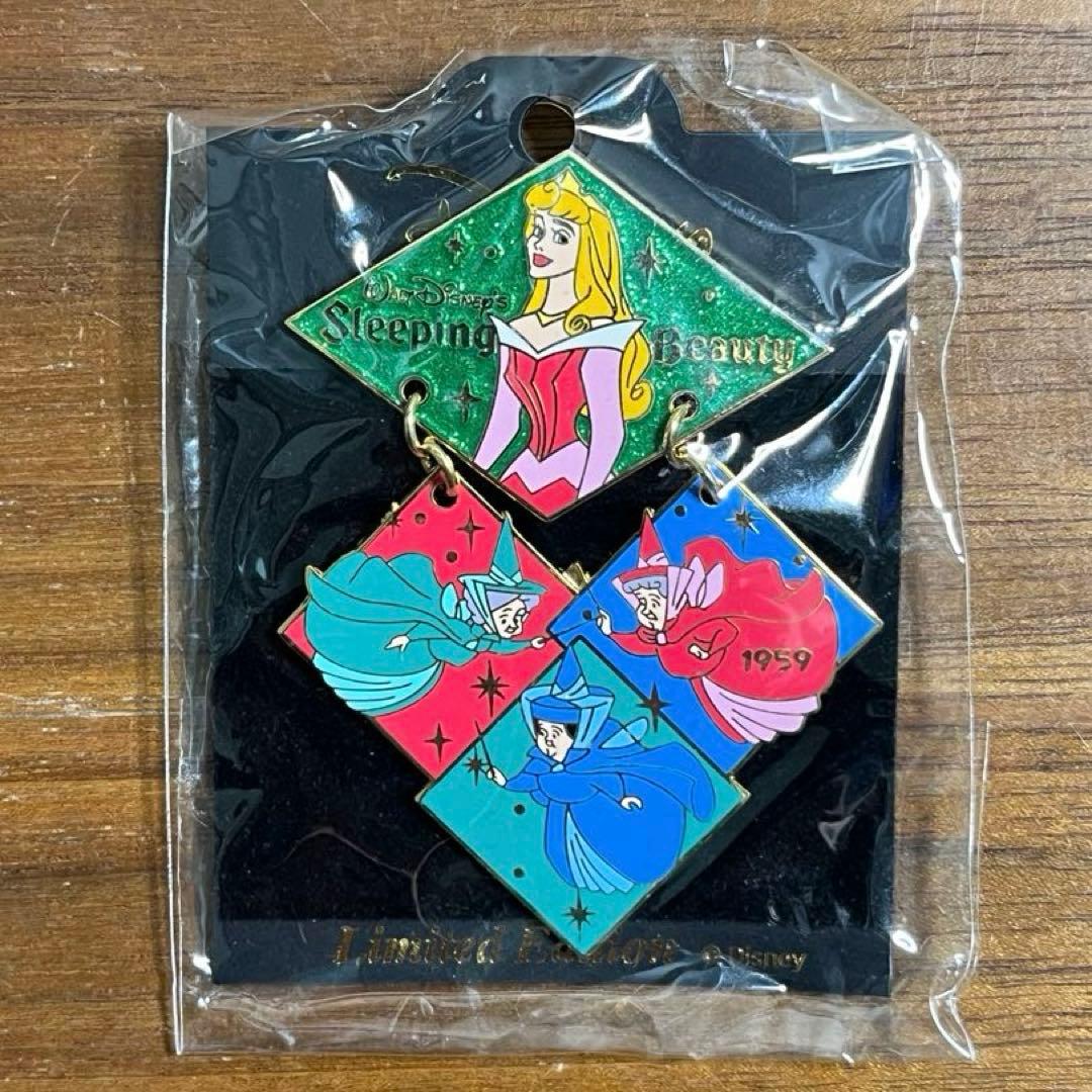ディズニー ヒストリーオブアート 眠れる森の美女 ピンバッジ　新品未開封