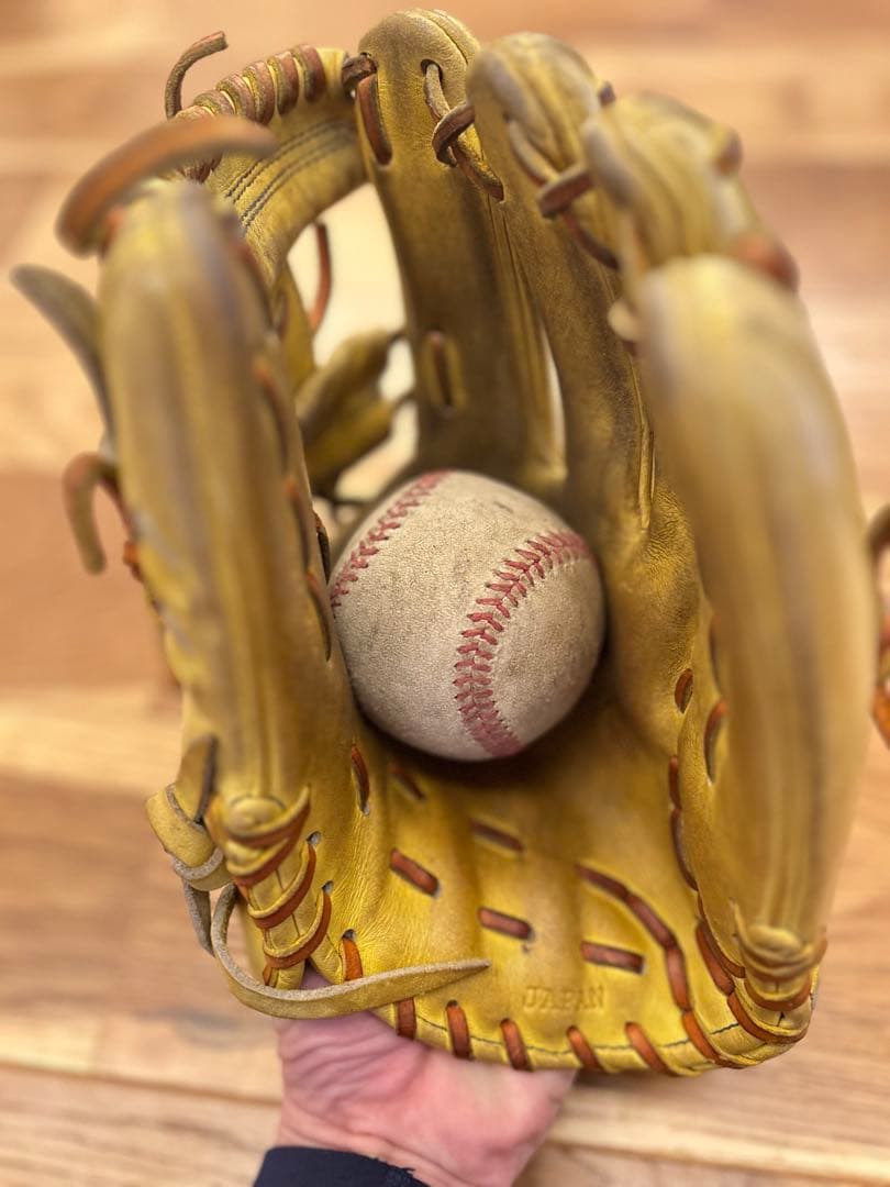 Wilson 硬式グローブ イエロー