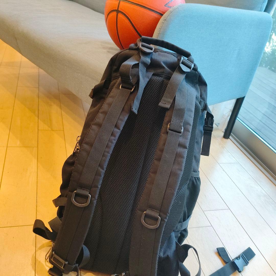 SPALDING バスケットボール用リュック パイナップル柄