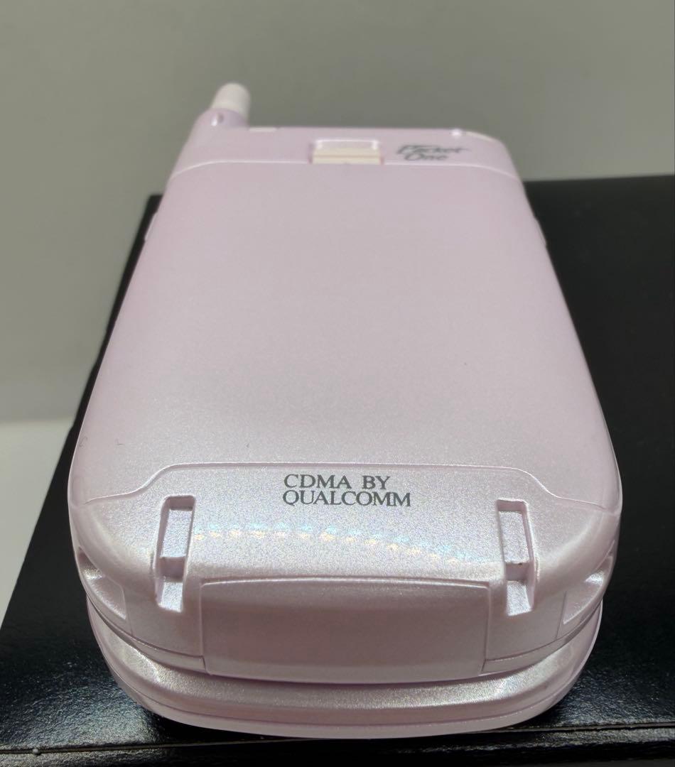 モックアップ　サンリオ　ハローキティ　ピンク　au cdma One