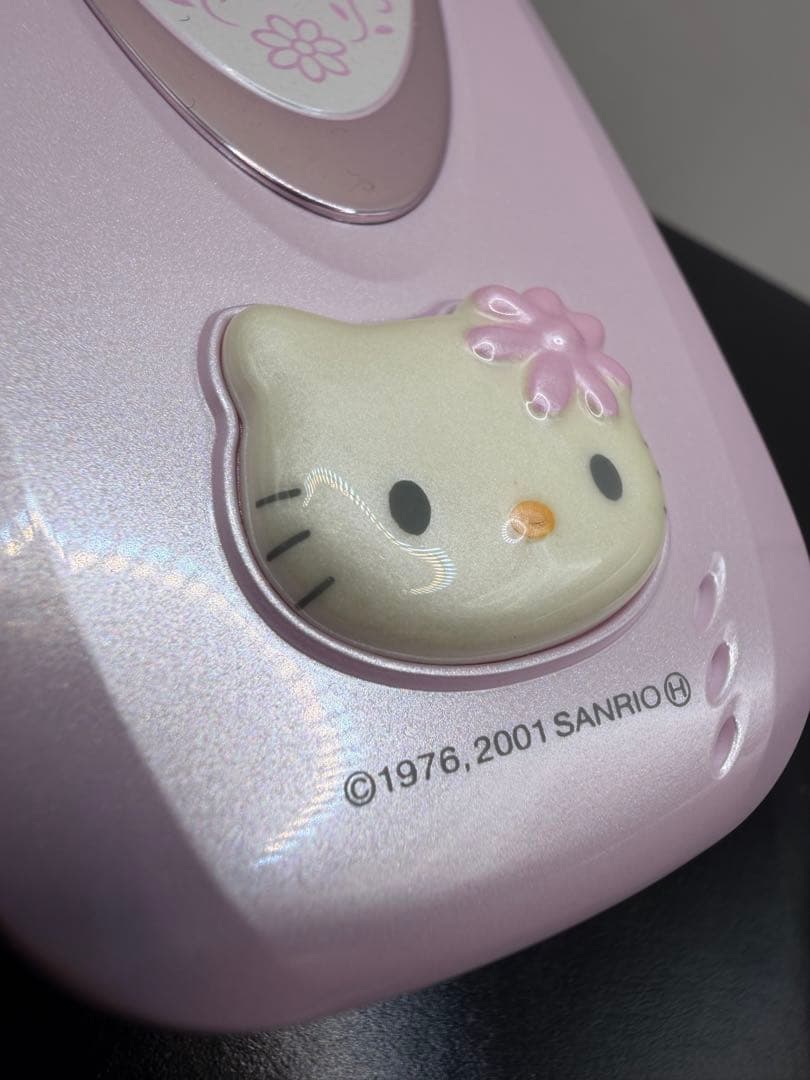 モックアップ　サンリオ　ハローキティ　ピンク　au cdma One