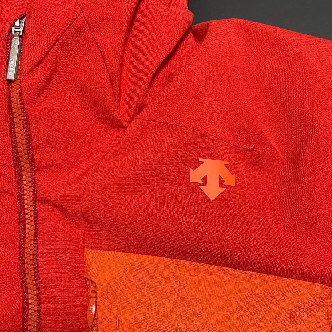 極美品 DESCENTE デサント スキージャケット 中綿 撥水 メンズ M