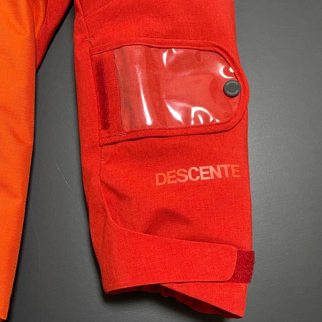 極美品 DESCENTE デサント スキージャケット 中綿 撥水 メンズ M