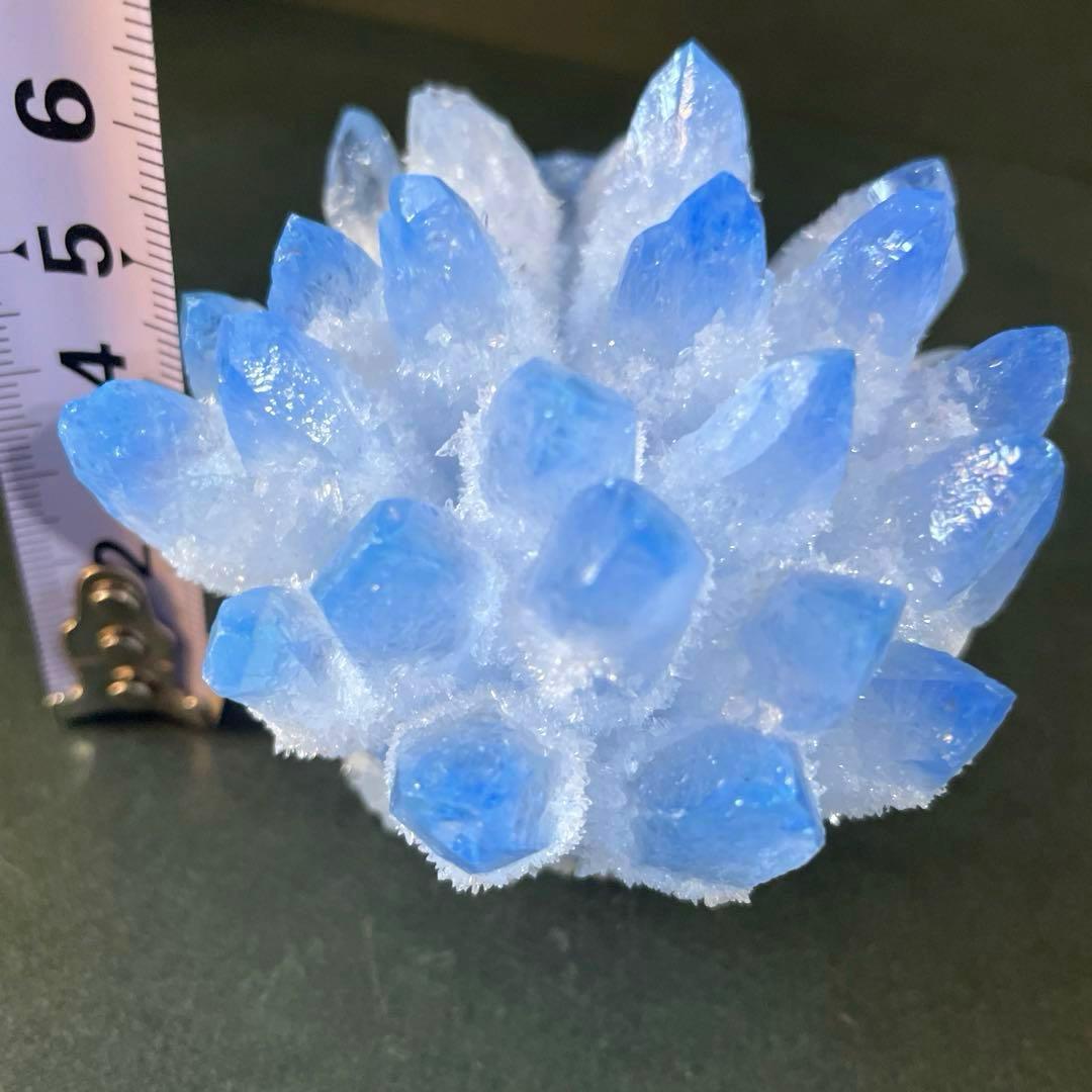 青い水晶のクラスター　天然石　鉱物　パワーストーン　クリスタル　レア　珍しい