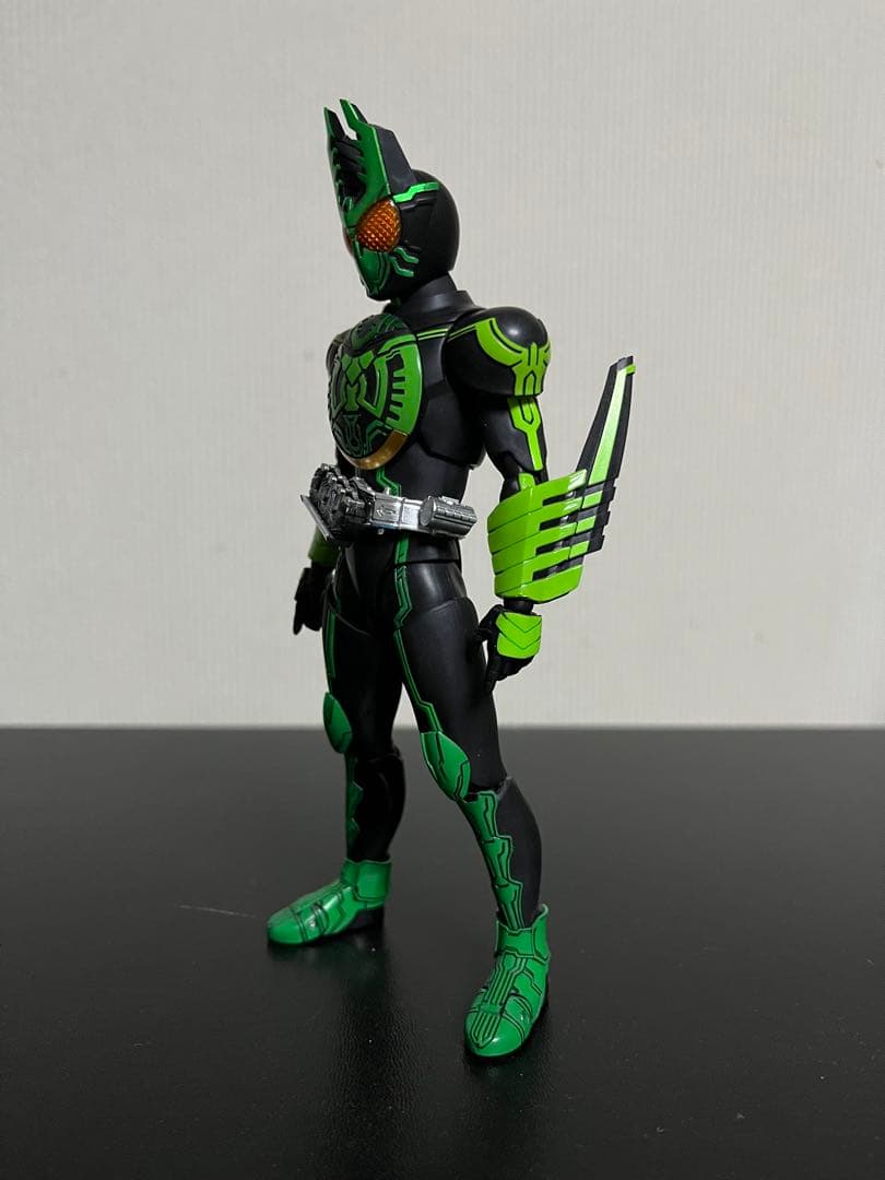 S.H.Figuarts（真骨彫製法） 仮面ライダーオーズ ガタキリバ コンボ