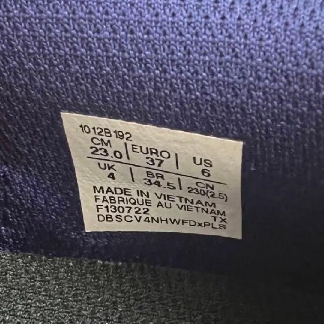 新品未使用　asics アシックス　23.0　ライトレーサー4