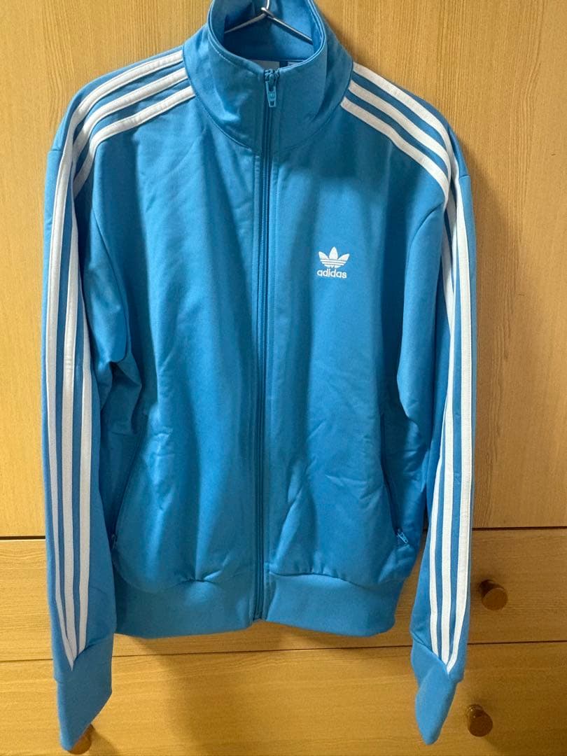 adidas ライトブルー ジャージジャケット