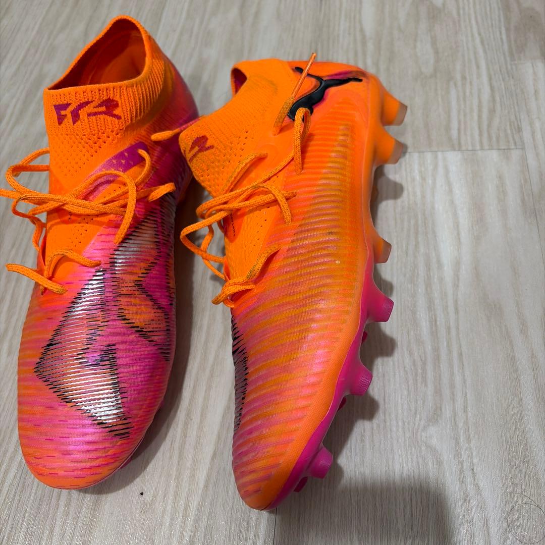 PUMA FUTURE サッカーシューズ オレンジピンク