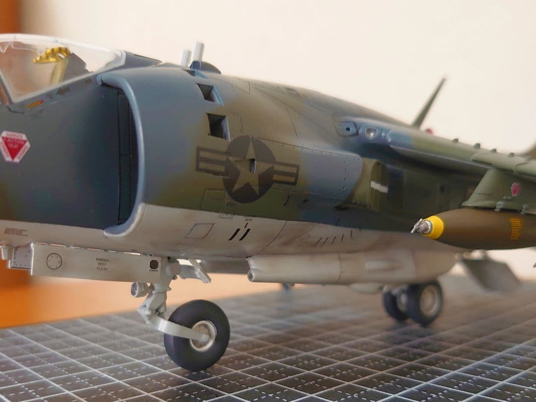1/48 ホーカーシドレー AV-8A ハリアー 戦闘機