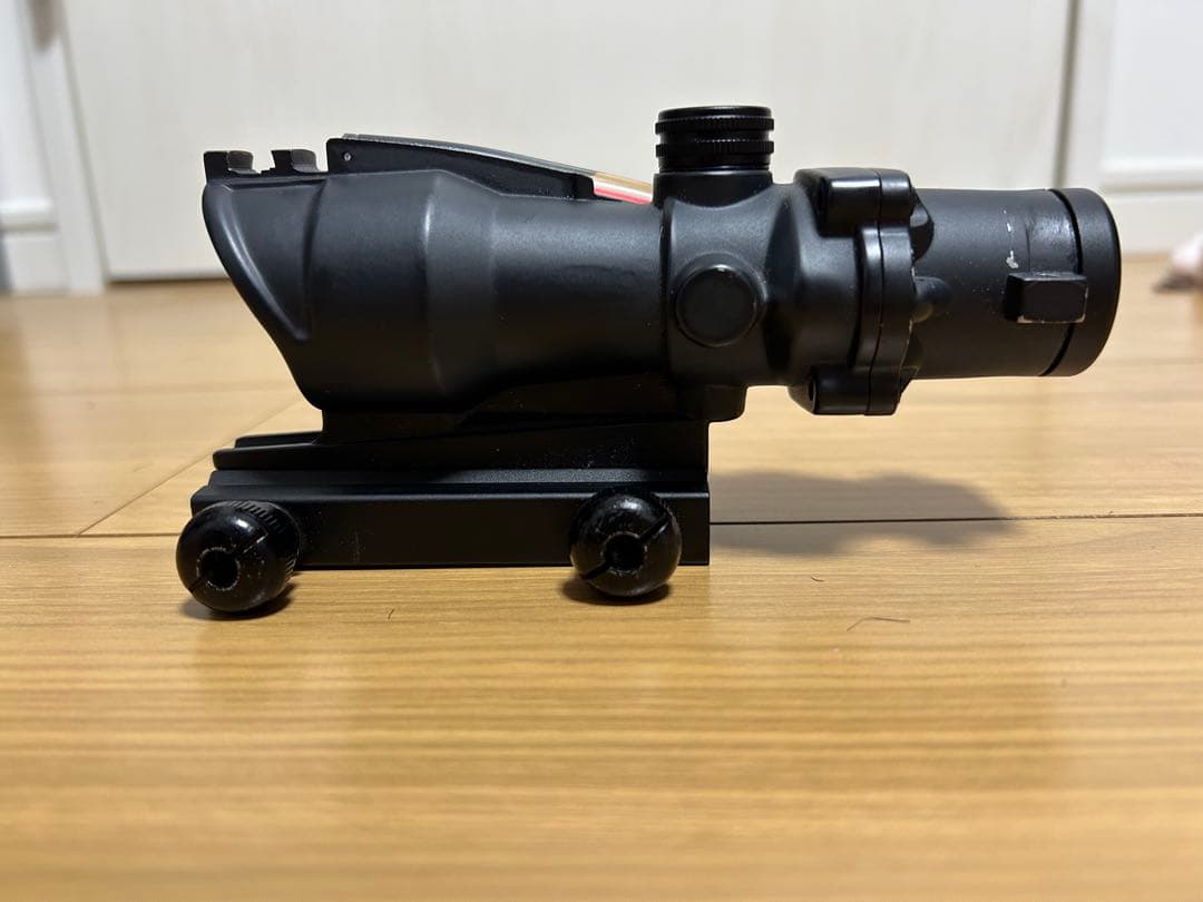 【最終値下】ACOGスコープ チューブ式 電池不要 4倍率　レティクル発光　集光