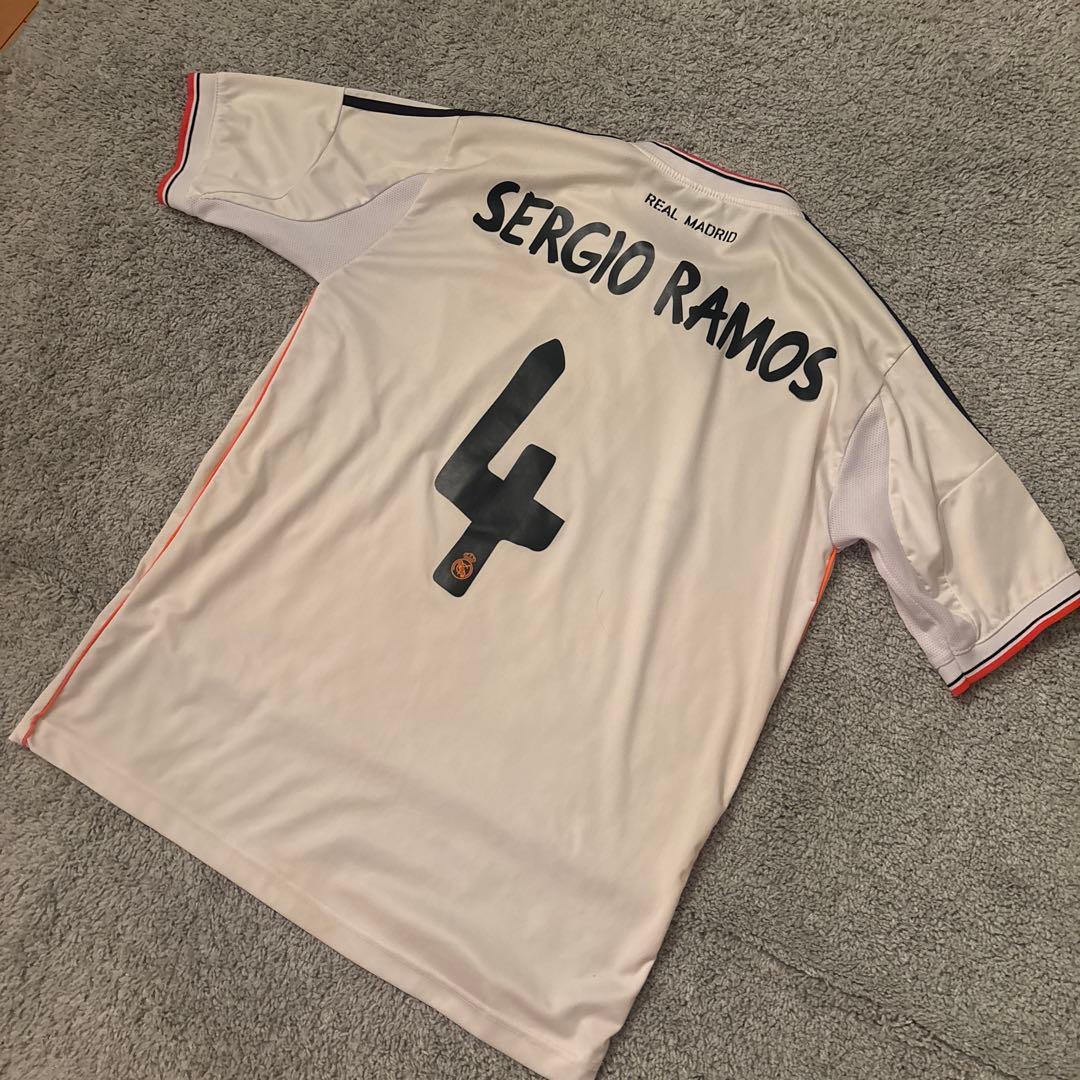 レアルマドリード 13/14 ホームユニ #4 SERGIO RAMOS