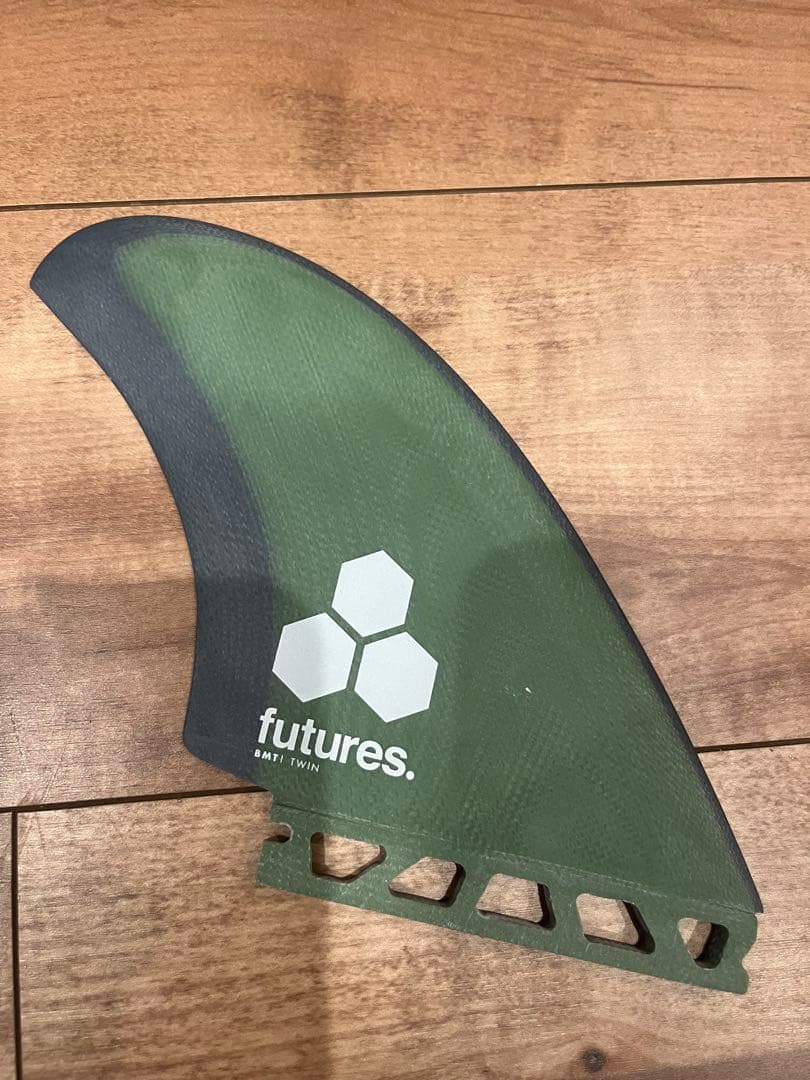 futures サーフボードツインフィン