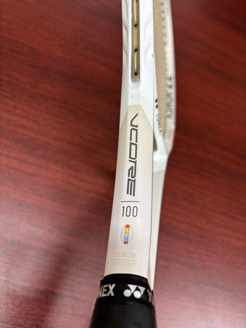 ヨネックス　Vコア100 グリップ2 VCORE 100
