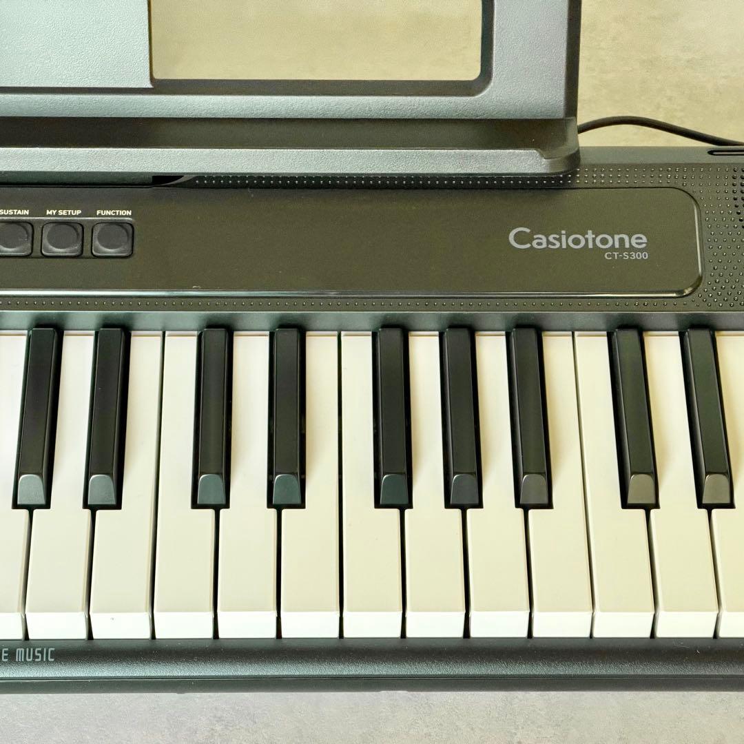 CASIO「カシオトーン・CT-S300」61鍵ポータブルキーボード