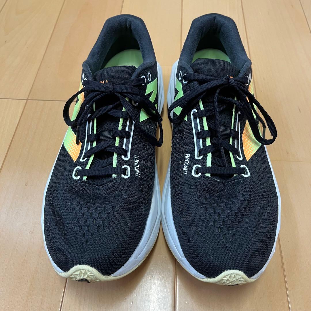 Newbalance FuelCell スーパーコンプトレーナー v3