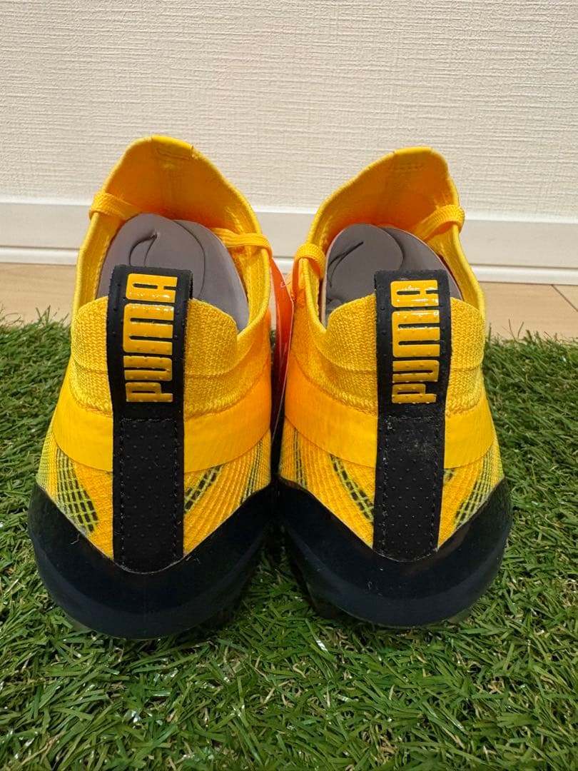 PUMA ONE イエロー サッカーシューズ